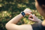 Make technology your friend to keep you motivated! (Image via Getty Images)